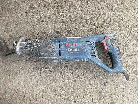 Used & Brand New Items / Garden & Home Improvement / Hand Tools / Electric / Saws