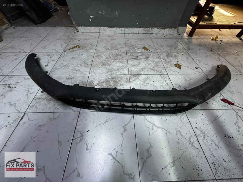 Ford Focus Tampon (Ön)