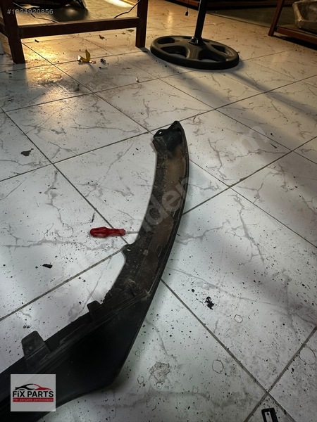 Ford Focus Tampon (Ön)