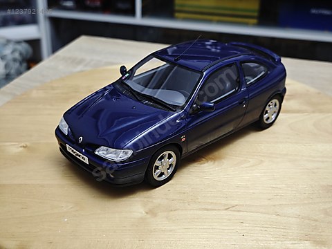 Otto Diecast Model 1:18 Renault Araba - 1237921436