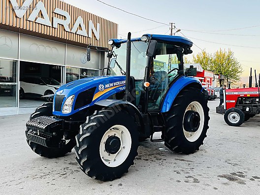 Machinery / Agricultural Machines / Tractors / New Holland / TD100D