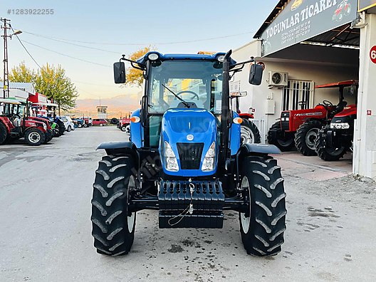Machinery / Agricultural Machines / Tractors / New Holland / TD100D