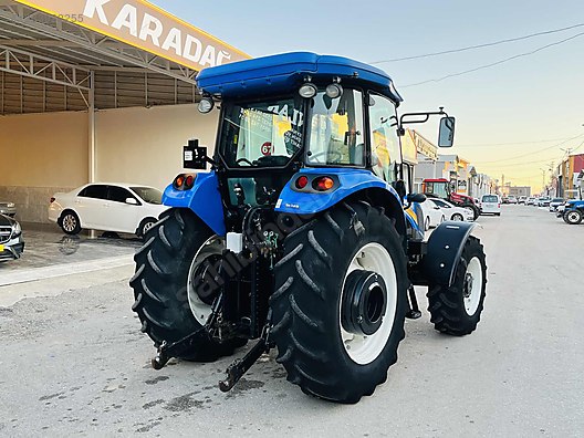Machinery / Agricultural Machines / Tractors / New Holland / TD100D