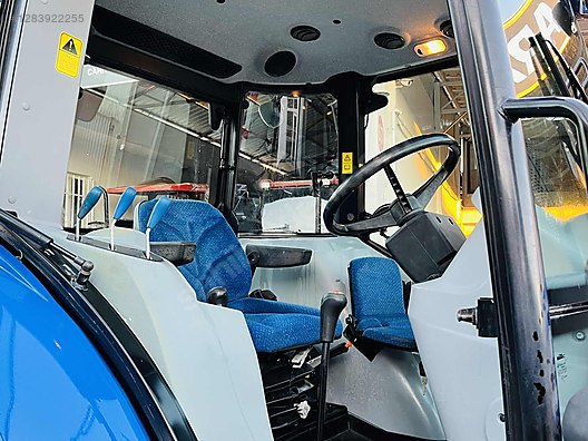 Machinery / Agricultural Machines / Tractors / New Holland / TD100D