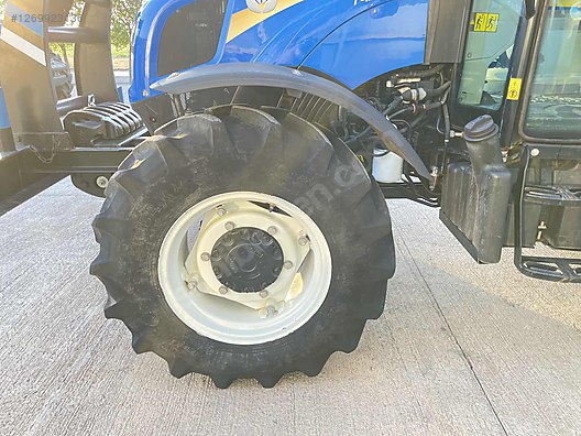 Machinery / Agricultural Machines / Tractors / New Holland / T4.70S