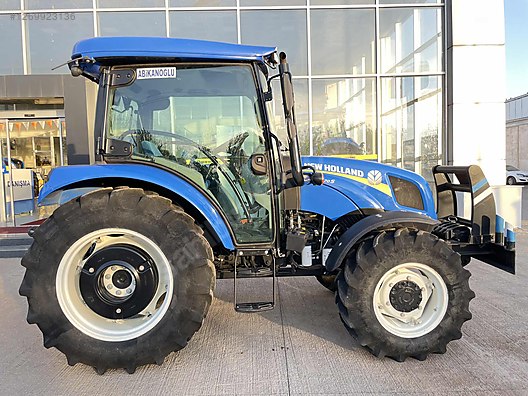 Machinery / Agricultural Machines / Tractors / New Holland / T4.70S