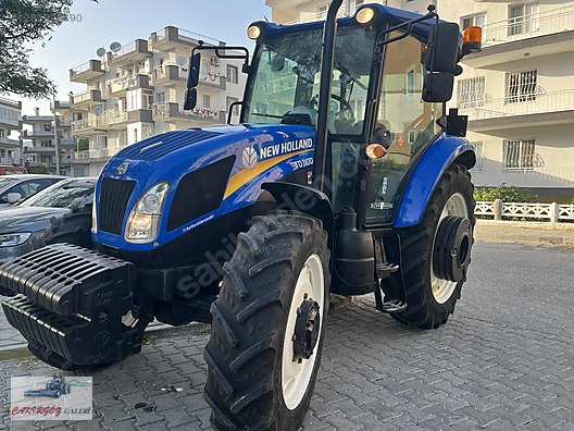 Machinery / Agricultural Machines / Tractors / New Holland / TD110D