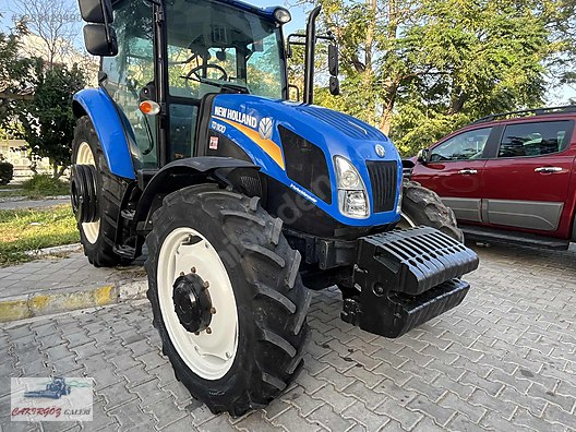 Machinery / Agricultural Machines / Tractors / New Holland / TD110D