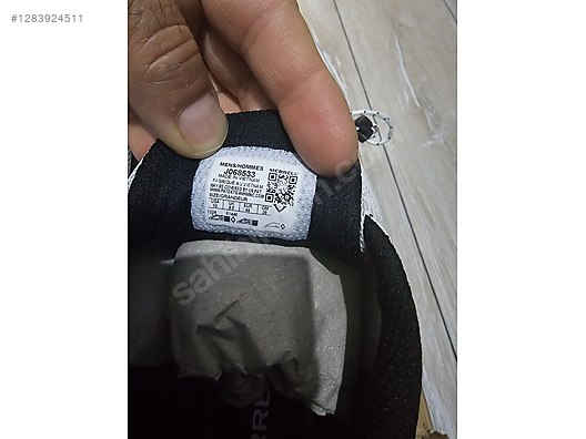 Used & Brand New Items / Clothing & Accessories / Men / Shoes / Sneakers & Sport