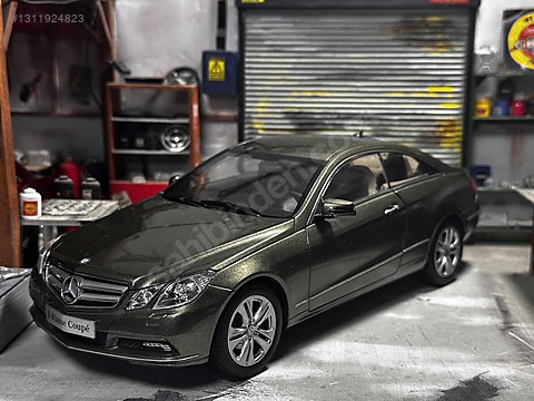ヨ*シ様 Norev Mercedes-Benz E klasse coupe Norev Diecast Model 1:18 Mercedes Benz Araba - 1311924823