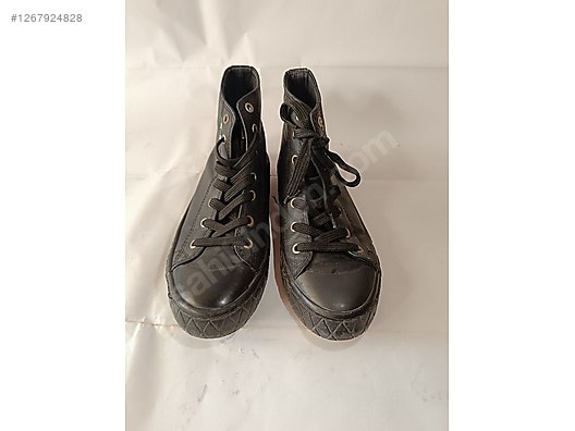 Used & Brand New Items / Clothing & Accessories / Women / Shoes / Boots