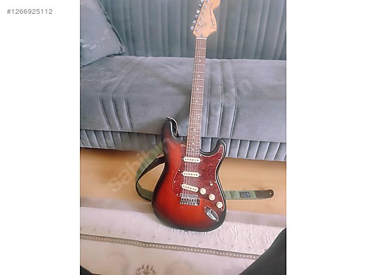 İkinci El ve Sıfır Alışveriş / Müzik / Müzik Aletleri / Telli Çalgılar / Gitar / Elektro