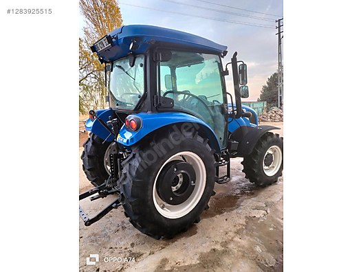 Machinery / Agricultural Machines / Tractors / New Holland / T4.70S