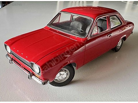 Minichamps Diecast Model 1:18 Ford Araba - 1301925745