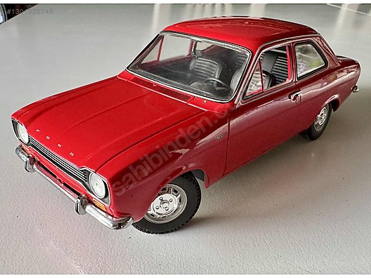 Minichamps Diecast Model 1:18 Ford Araba - 1301925745