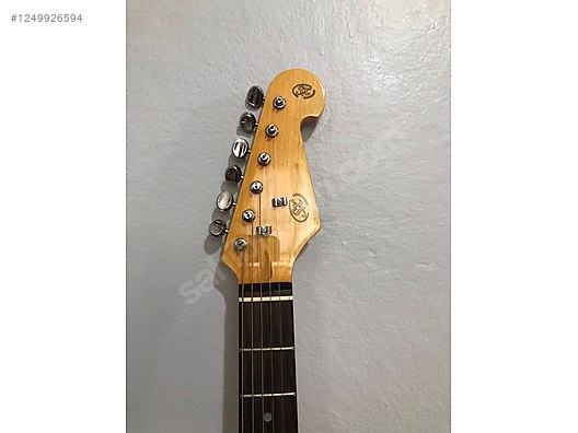 İkinci El ve Sıfır Alışveriş / Müzik / Müzik Aletleri / Telli Çalgılar / Gitar / Elektro