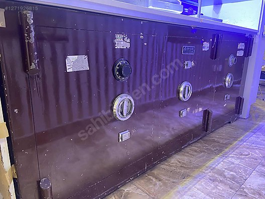 Machinery / Industrial / Shelving Systems & Product Displays / Wholesale Lots