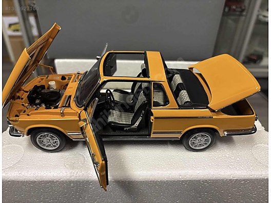  2002 Baur Cabrio 1:18 AUTOart　オートアート BMW 2002 Baur Cabrio 1:18 AUTOart オートアート - メルカリ