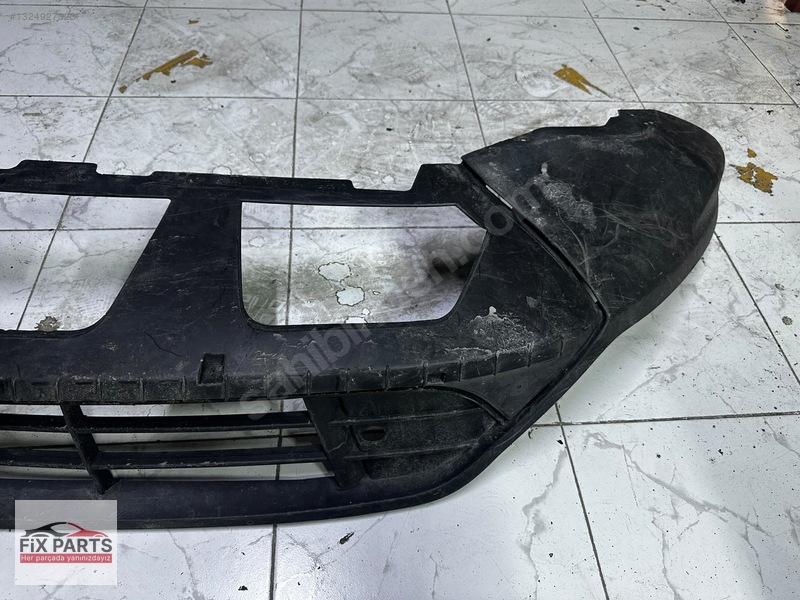 Ford Kuga Tampon (Ön)