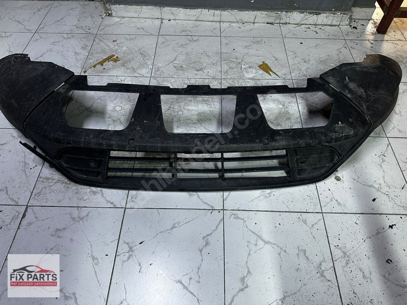 Ford Kuga Tampon (Ön)
