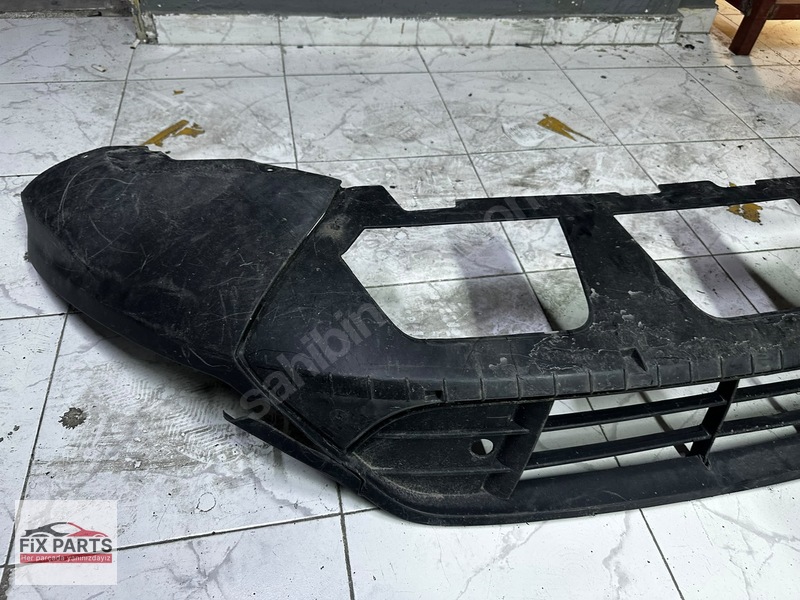 Ford Kuga Tampon (Ön)
