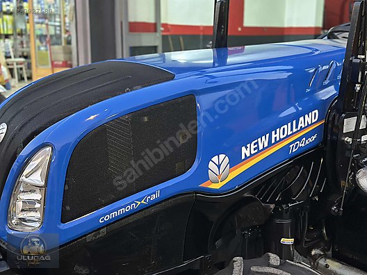 Machinery / Agricultural Machines / Tractors / New Holland / TD4.100F
