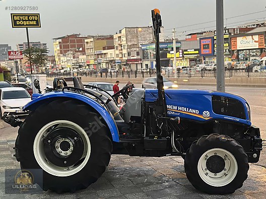 Machinery / Agricultural Machines / Tractors / New Holland / TD4.100F