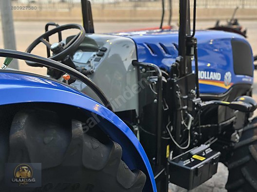 Machinery / Agricultural Machines / Tractors / New Holland / TD4.100F