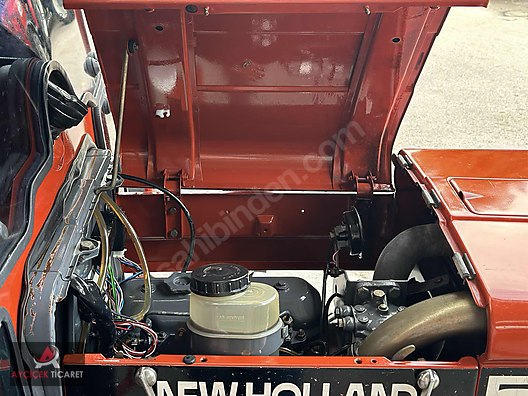 Machinery / Agricultural Machines / Tractors / New Holland / 54C