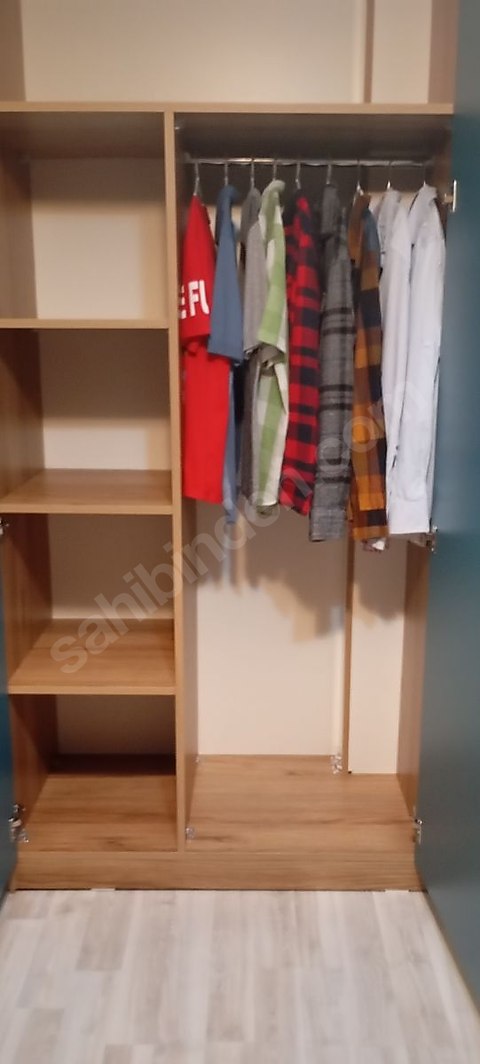 dolap, ranza ve'çalışma masası