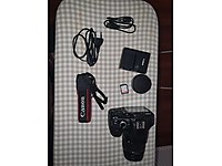 Canon EOS1300D kamera ve aksesuar paketi satılık
