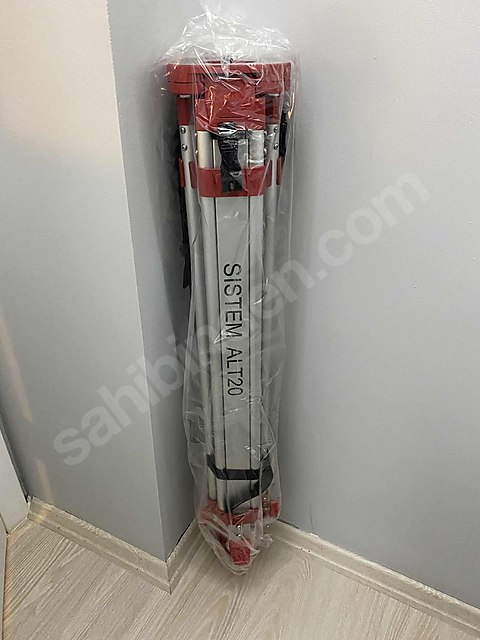 EFLATUN NİVO SEHPASI