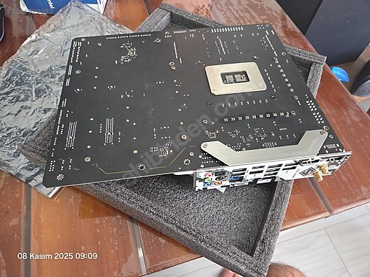 Used & Brand New Items / Computers / Desktops / Desktop Components / Motherboards