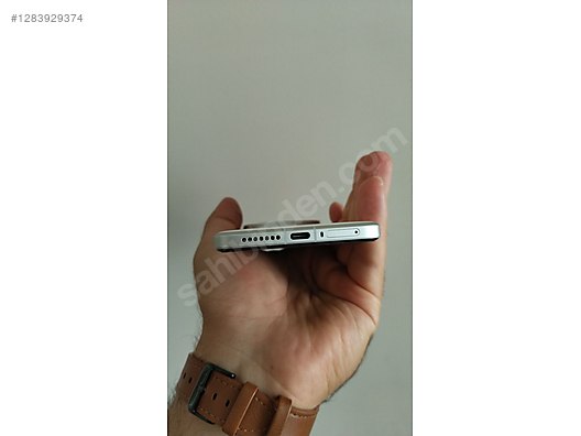 Used & Brand New Items / Cell Phones & Accessories / Cell Phones / Xiaomi / 15 Ultra