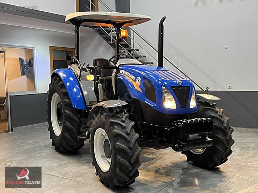 Machinery / Agricultural Machines / Tractors / New Holland / TT4.65
