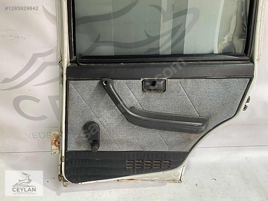 Fiat uno sağ arka kapı (DOLU) görseli 5