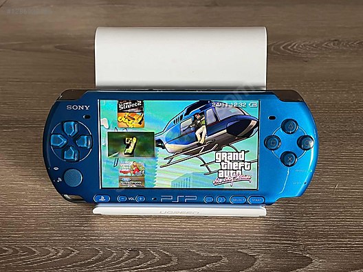 KOLEKSİYONLUK SONY PSP 3000 NADİR MAVİ RENK TAM SET EKSİKSİZ