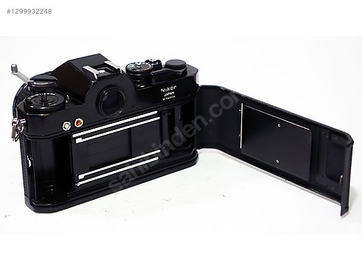 35 mm SLR / Nikon / Nikon Nikomat EL Body & Nikon 50mm f/1.4 Lens