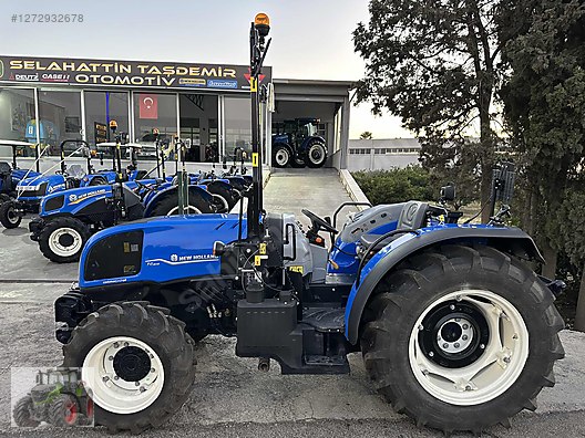 Machinery / Agricultural Machines / Tractors / New Holland / T4.80B