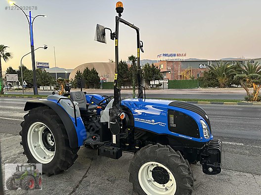 Machinery / Agricultural Machines / Tractors / New Holland / T4.80B