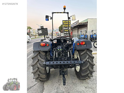 Machinery / Agricultural Machines / Tractors / New Holland / T4.80B