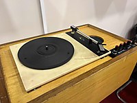 Hİ-Fİ ÇALIŞIR DURUMDA ANTİKA PİKAP