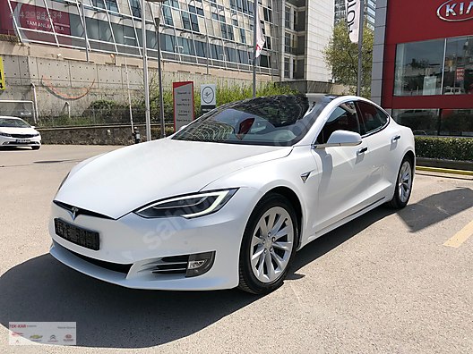 Tesla Model S 75d 525 Ps