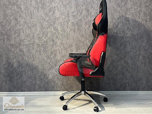 Used & Brand New Items / Gaming & Gamers Exclusive / Gaming Equipment / Gaming Chair