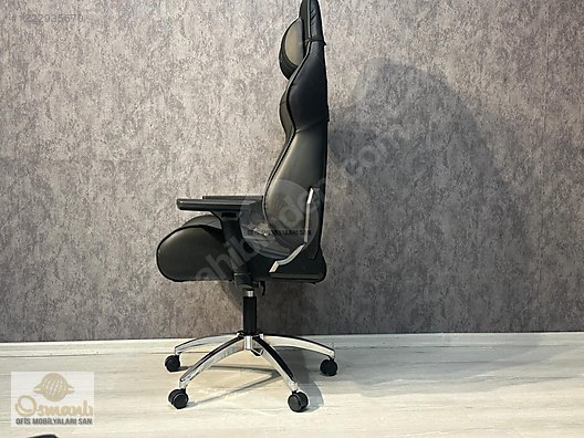 Used & Brand New Items / Gaming & Gamers Exclusive / Gaming Equipment / Gaming Chair