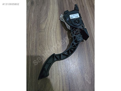 Cars & SUVs / Mechanical / FORT FOCUS C.MAX MAZDA 3 GAZ PETALI