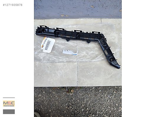 TOYOTA COROLLA ARKA TAMPON BRAKETİ AYAĞI SAĞ 5257502210 2019