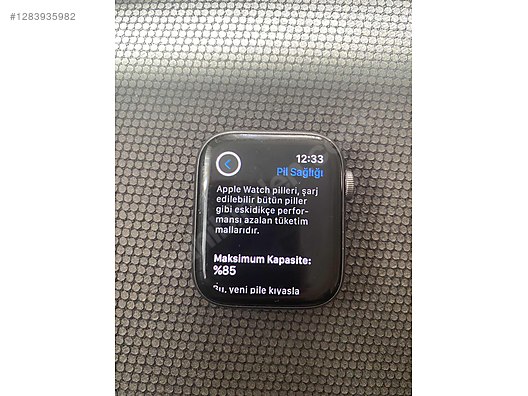Apple Watch Series 4 - Alüminyum Gri Kasa 44 mm Mavi Kordon
