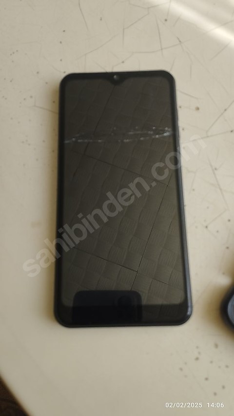 ekranı ve kasası kırık parça niyetine redeer p13 blue 2022