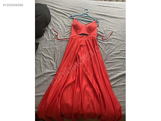 Used & Brand New Items / Clothing & Accessories / Women / Clothing / Dresses